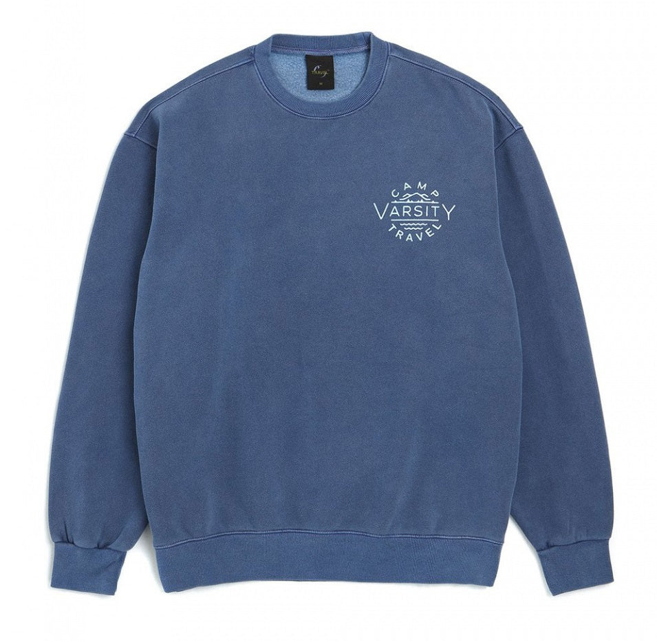 [TRAVEL] CAMP VARSITY PIGMENT SWEATSHIRT _ BLUE SHADOW [最終在庫] 即出荷