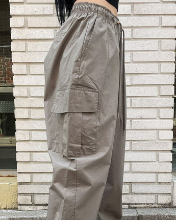 [muahmuah] Wide cargo string pants 3色 新商品 韓国ファッション - コクモト KOCUMOTO