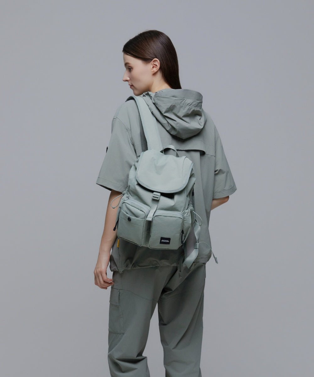 [NATIONAL GEOGRAPHIC] Adélie backpack _ KHAKI (N245ABG560) 新学期 デイリーバッグ - コクモト KOCUMOTO