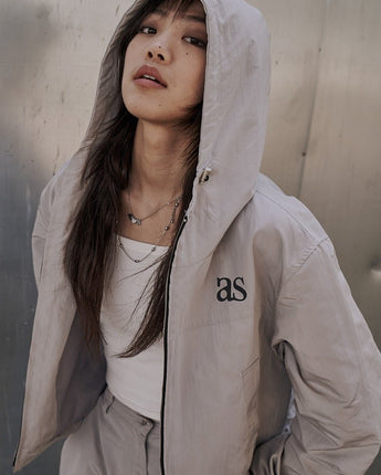 [as on] ARRAY LOGO WINDBREAKER 2色 新商品 女性服 韓国ファッション 韓国人気 大学生 学生ファッション ストリートファッション 贈り物 - コクモト KOCUMOTO