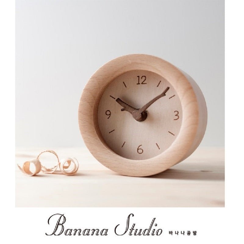 Banana Studio (バナナ 工房) TREE 円形 置時計/静音/天然の丸太/ 123g 卓上時計 - コクモト KOCUMOTO