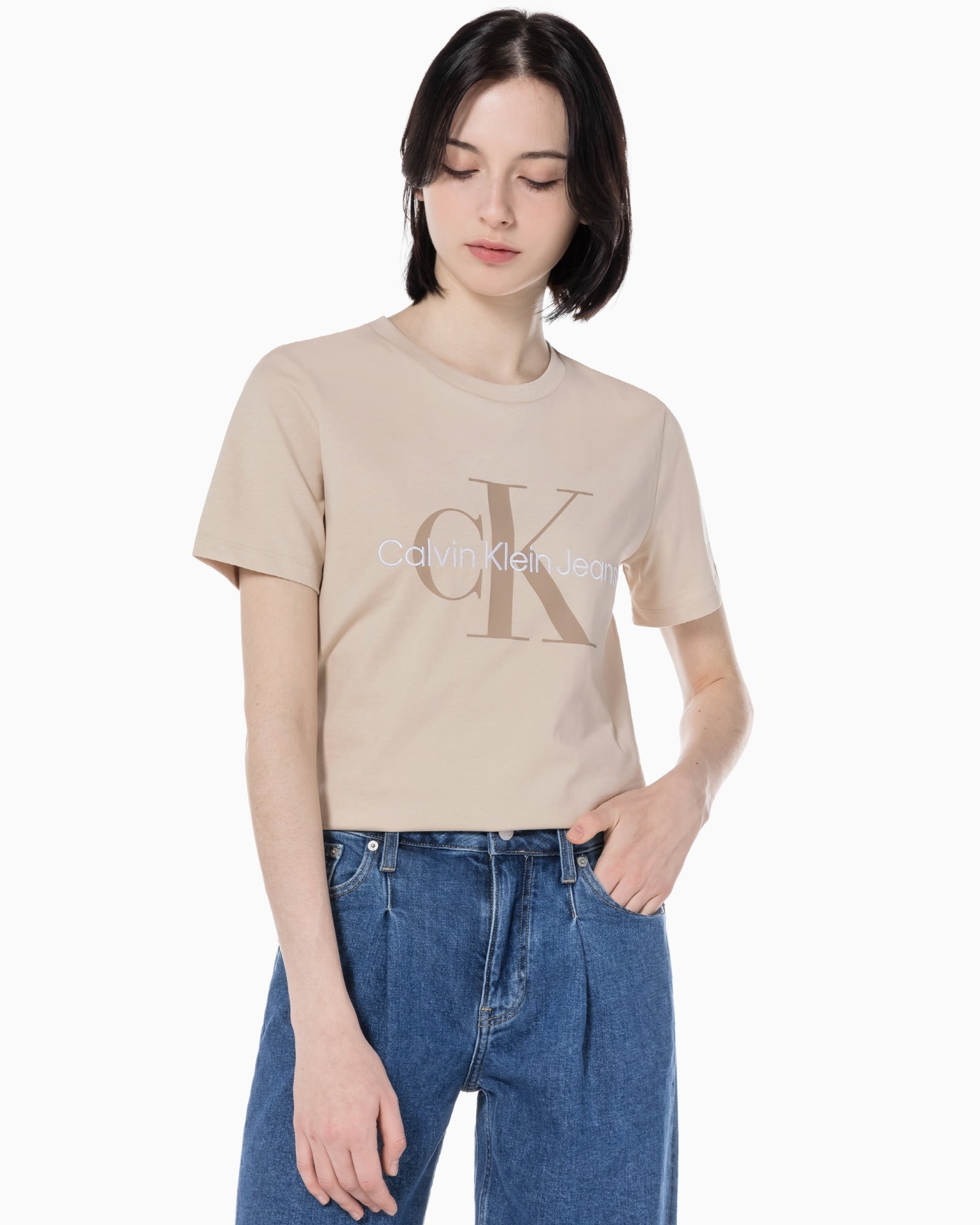 [CALVIN KLEIN] [カズハ着用]モノグラムロゴ女性半袖Tシャツ