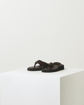 [DAPHNE] Square Toe Platform Slide/flip flops 4色 デイリー 女性の靴 - コクモト KOCUMOTO