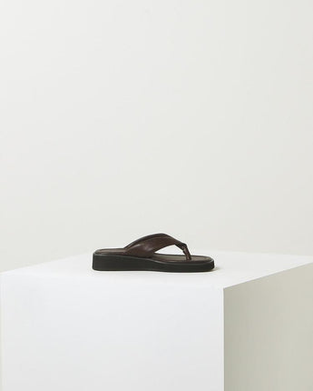 [DAPHNE] Square Toe Platform Slide/flip flops 4色 デイリー 女性の靴 - コクモト KOCUMOTO