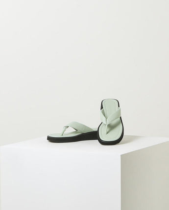 [DAPHNE] Square Toe Platform Slide/flip flops 4色 デイリー 女性の靴 - コクモト KOCUMOTO