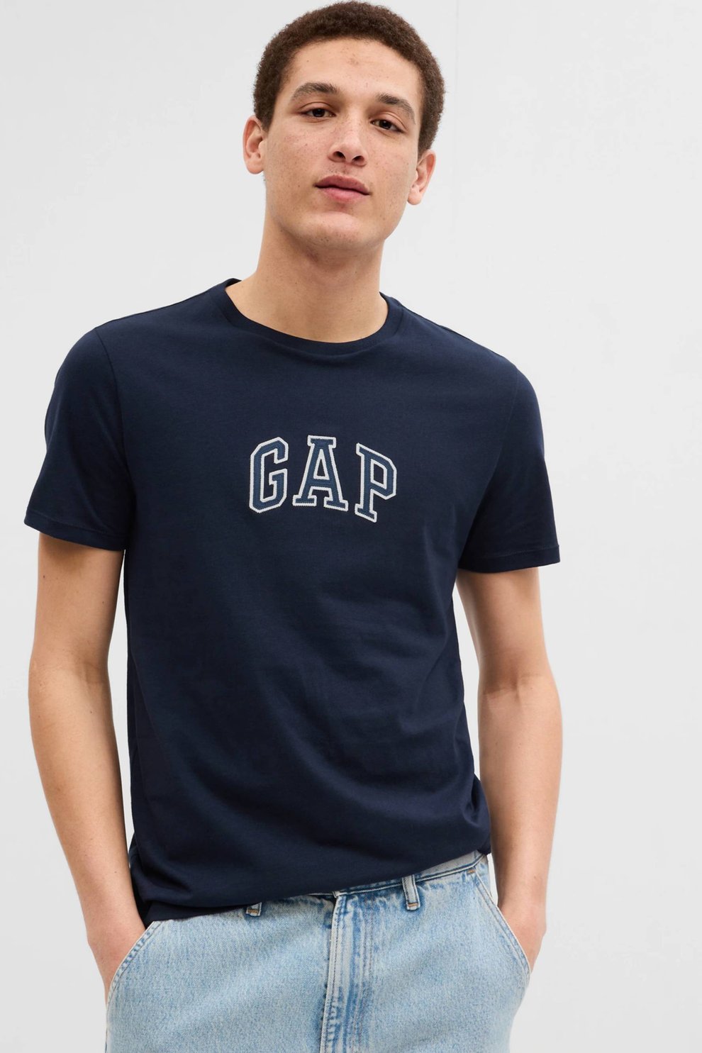 [GAP] 24SS [Men] New Logo Patch Cotton T-Shirt _ NAVY(5114126005056) カップルアイテム - コクモト KOCUMOTO