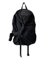 [IUGAMAKARAS] Knotted Backpack (Black) 韓国人気 ストリートファッション - コクモト KOCUMOTO