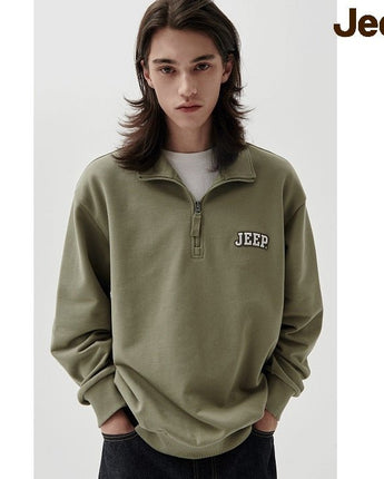 [JEEP] Applique Small Logo Half-Neck Sweatshirt _ KHAKI (JP5TSU836KH) 韓国ファッション カップルアイテム - コクモト KOCUMOTO