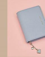 [JILLSTUART] [Lily HIGH] Logo Embellished Cowhide semi-wallet 2色 - コクモト KOCUMOTO