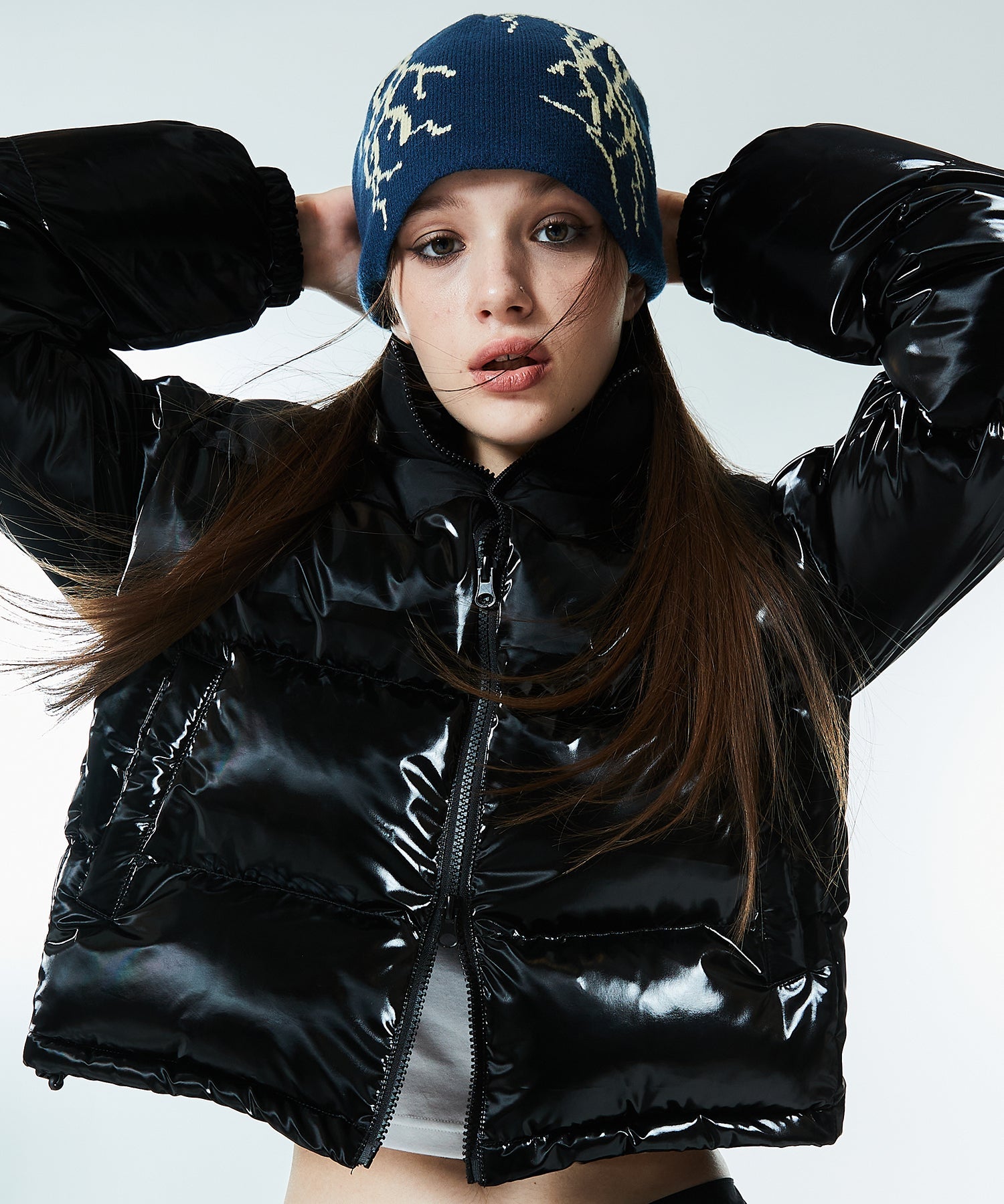 [LUV IS TRUE] 23F/W AM GLOSSY SHORT PUFFER JACKET - コクモト KOCUMOTO