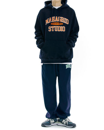 [MAHAGRID] [人気] COLLEGE LOGO HOODIE NAVY - コクモト KOCUMOTO