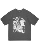 [MAHAGRID] DON’T PANIC PIGMENT TEE CHARCOAL - コクモト KOCUMOTO