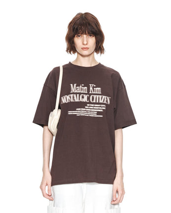 [MATIN KIM] 23F/W MATIN NOSTALGIC LETTERING TOP IN BROWN - コクモト KOCUMOTO