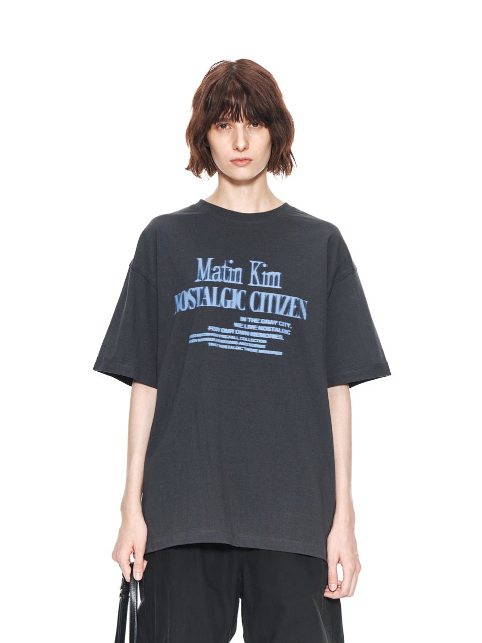 [MATIN KIM] 23F/W MATIN NOSTALGIC LETTERING TOP IN CHARCOAL - コクモト KOCUMOTO