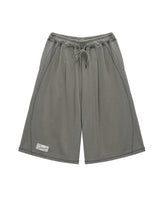 [MATIN KIM] [韓国人気] STITCH POINT LABEL HALF SWEATSHORTS IN KHAKI - コクモト KOCUMOTO