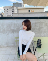 [muahmuah] [1+1割引] muah Stitch Turtleneck T-Shirt 3色 韓国人気 肝節期 韓国ファッション ストリートファッション 女性服 Tシャツ - コクモト KOCUMOTO