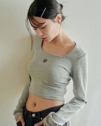 [muahmuah] [1+1]Square Neck Cropped Long sleeve T-shirt 5色 韓国人気 女性服 - コクモト KOCUMOTO