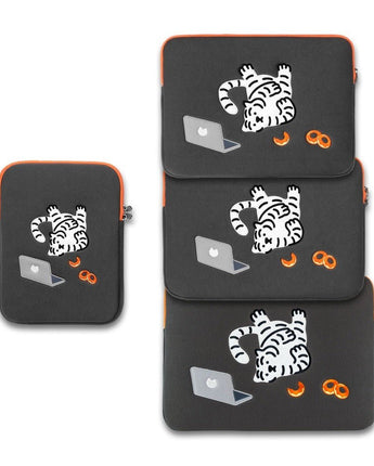 [MUZIK TIGER] Doughnut Tiger Laptop / Tablet Pouch / 9.7-17inch - コクモト KOCUMOTO