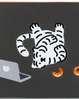 [MUZIK TIGER] Doughnut Tiger Laptop / Tablet Pouch / 9.7-17inch - コクモト KOCUMOTO