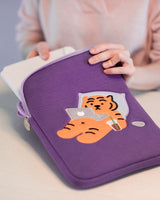 [MUZIK TIGER] Stay home tiger Laptop / Tablet Pouch / 9.7-16inch - コクモト KOCUMOTO