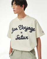 [SATUR ] 23S/S Satur Logo Voyage T-Shirt Restor Ivroy - コクモト KOCUMOTO