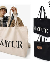 [SATUR] Logo All Day Canvas Bag 2色 新商品 韓国ファッション - コクモト KOCUMOTO