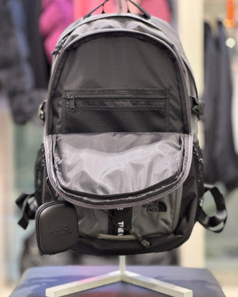 [THE NORTH FACE] BEAVERTON BACKPACK _ DARK_GRAY(NM2DQ07K) 30L 新商品 [期間限定 - 靴ポケットプレゼント] - コクモト KOCUMOTO