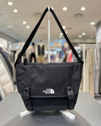 [THE NORTH FACE] MESSENGER BAG M _ BLACK (NN2PQ01J) 新学期 - コクモト KOCUMOTO