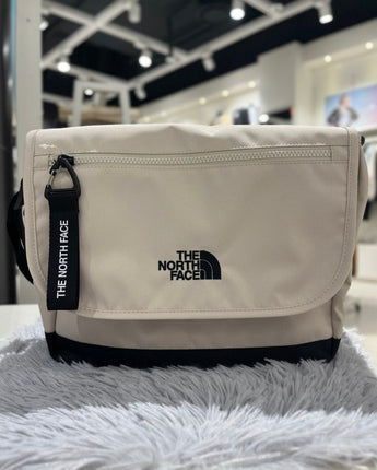 [THE NORTH FACE] MESSENGER BAG M _ CREAM (NN2PP77K) 新学期 - コクモト KOCUMOTO