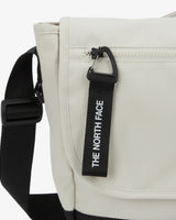 [THE NORTH FACE] MESSENGER BAG M _ CREAM (NN2PP77K) 新学期 - コクモト KOCUMOTO