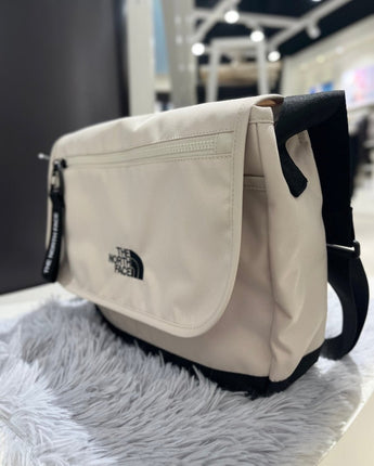 [THE NORTH FACE] MESSENGER BAG M _ CREAM (NN2PP77K) 新学期 - コクモト KOCUMOTO