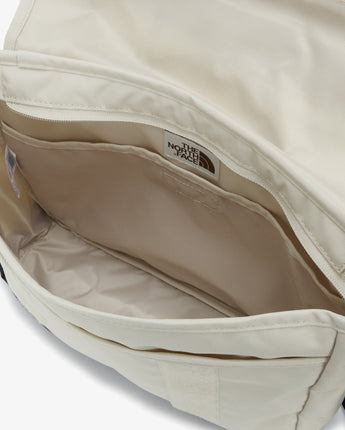 [THE NORTH FACE] MESSENGER BAG M _ CREAM (NN2PP77K) 新学期 - コクモト KOCUMOTO