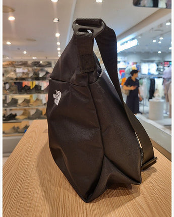 [THE NORTH FACE] SIMPLE CROSS BAG M _ BLACK (NN2PP58A) 新学期 - コクモト KOCUMOTO