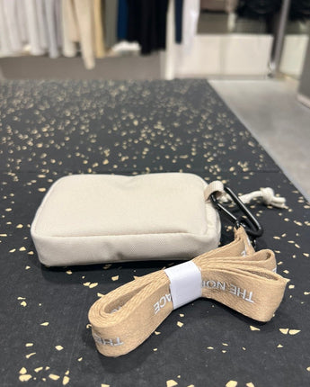 [THE NORTH FACE] WL WALLET_ CREAM (NN2PP70K) ネックレス財布 - コクモト KOCUMOTO