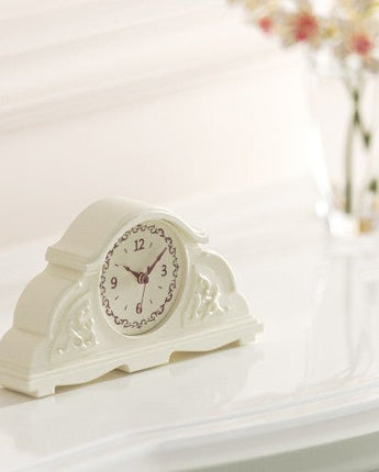 [ticktok studio] Glory1 Antique Noiseless Table Clock 3色 高級時計 デザイン小道具 贈り物 - コクモト KOCUMOTO