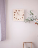 [ticktok studio] Tom square leaf Interior Wall clock 2色 韓国の人気 ホームデコ 贈り物 - コクモト KOCUMOTO