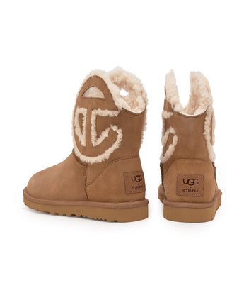 [UGG] UGG X TELFARロゴクラシックブーツ - コクモト KOCUMOTO