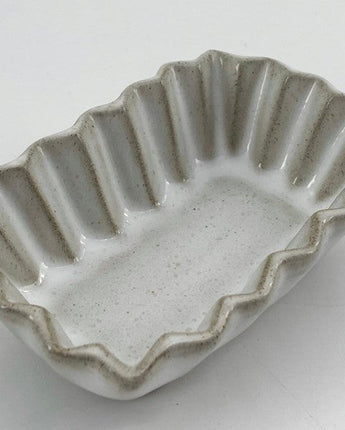 [VBC CASA] Fondaco Pleated /Scallop Small Square bowl/plate 4色 食器セット 韓国人気 家の贈り物 誕生日プレゼント キッチン用品 陶器 高級インテリア - コクモト KOCUMOTO