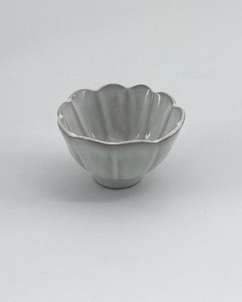 [VBC CASA] Fondaco Scallop Dessert Bowl plate 4色 食器セット 韓国人気 家の贈り物 誕生日プレゼント キッチン用品 陶器 高級インテリア - コクモト KOCUMOTO