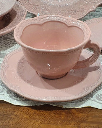 [VBC CASA] Lace tea cup + saucer 4色 マグカップ 食器セット 韓国人気 家の贈り物 誕生日プレゼント キッチン用品 陶器 高級インテリア - コクモト KOCUMOTO