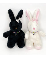 [VVV] 23S/S 韓国人気 VIVI Rabbit Keyring [2色] - コクモト KOCUMOTO