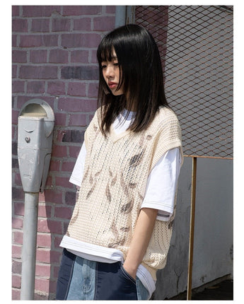 [XTONZ] Leaf Punching Knit Vest (CREAM) 大学生ファッション/韓国ファッション/人気ブランド/ 男女共用/カップル - コクモト KOCUMOTO