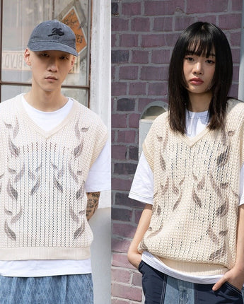 [XTONZ] Leaf Punching Knit Vest (CREAM) 大学生ファッション/韓国ファッション/人気ブランド/ 男女共用/カップル - コクモト KOCUMOTO