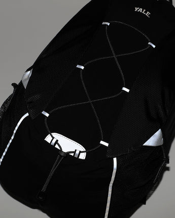 [YALE] 2 TONE ARCH REFLECTIVE PACK _BLACK 22L 新商品 新学期 学生バッグ - コクモト KOCUMOTO